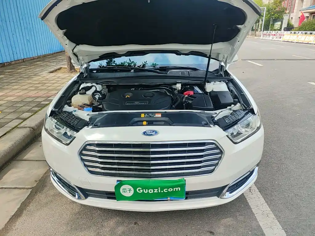 Ford Taurus — миниатюра 20