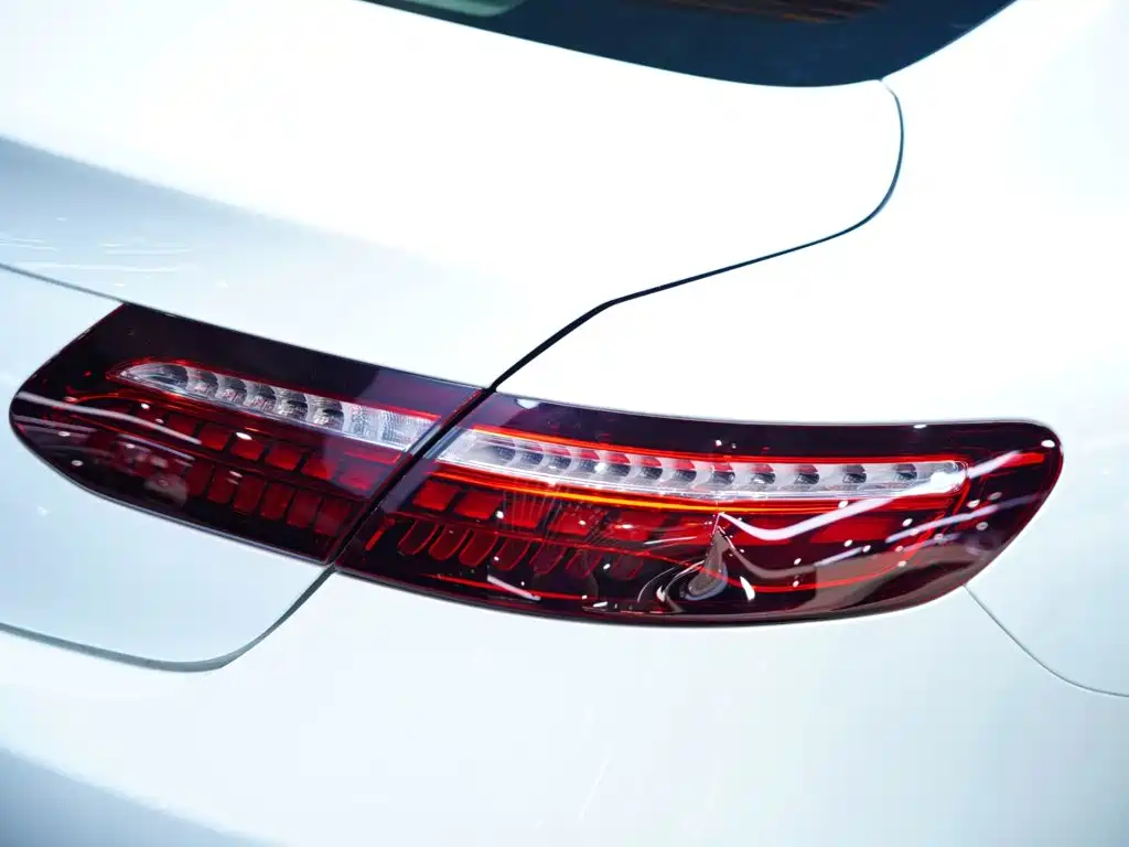 Mercedes-Benz E-Class (Import) — миниатюра 22