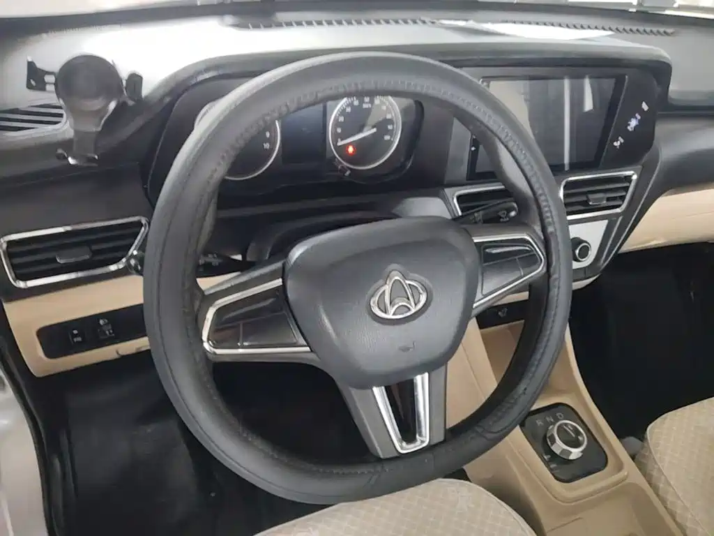 Kuayue 新豹T3 EV — миниатюра 11