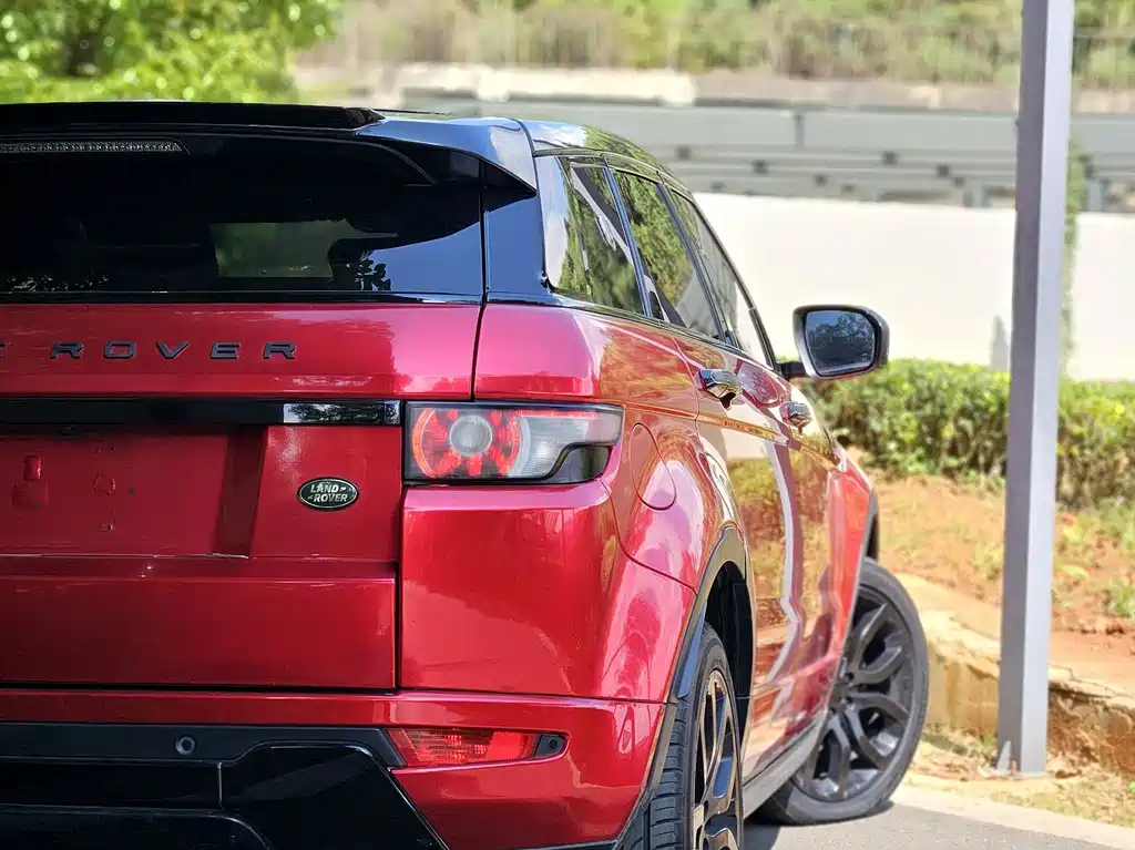 Land Rover Evoque (Import) — миниатюра 21