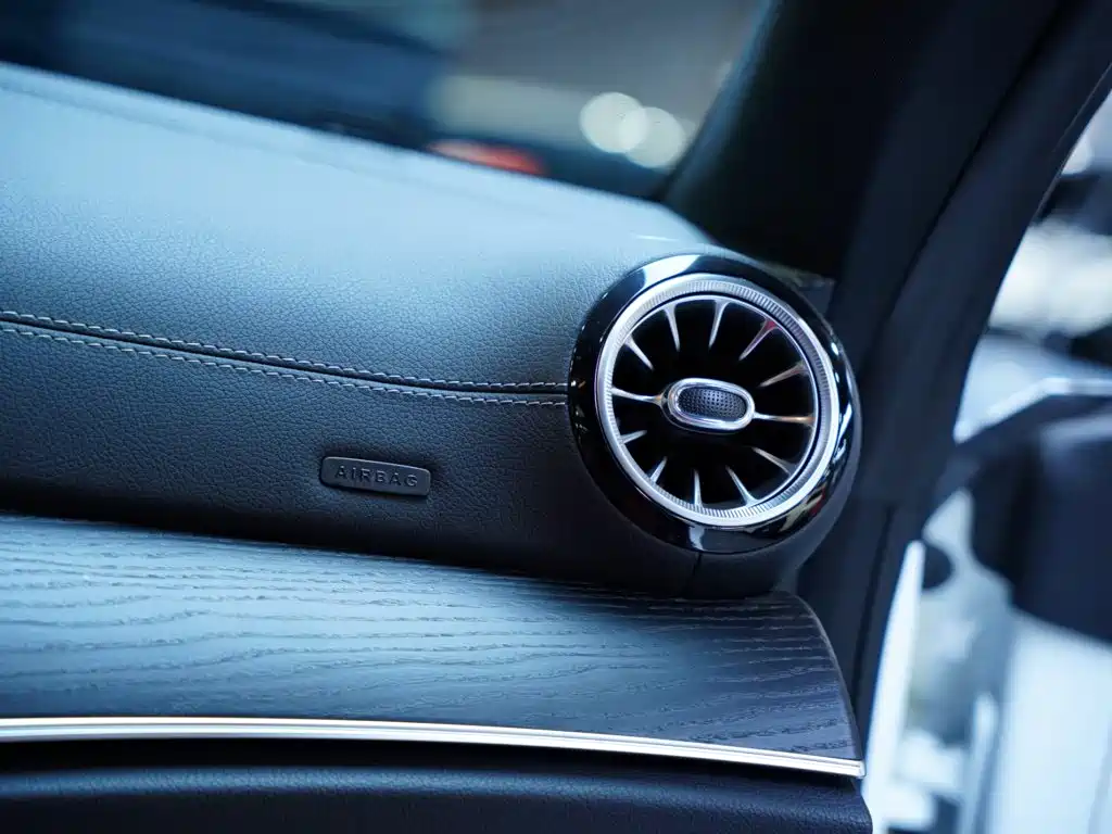 Mercedes-Benz E-Class (Import) — миниатюра 45