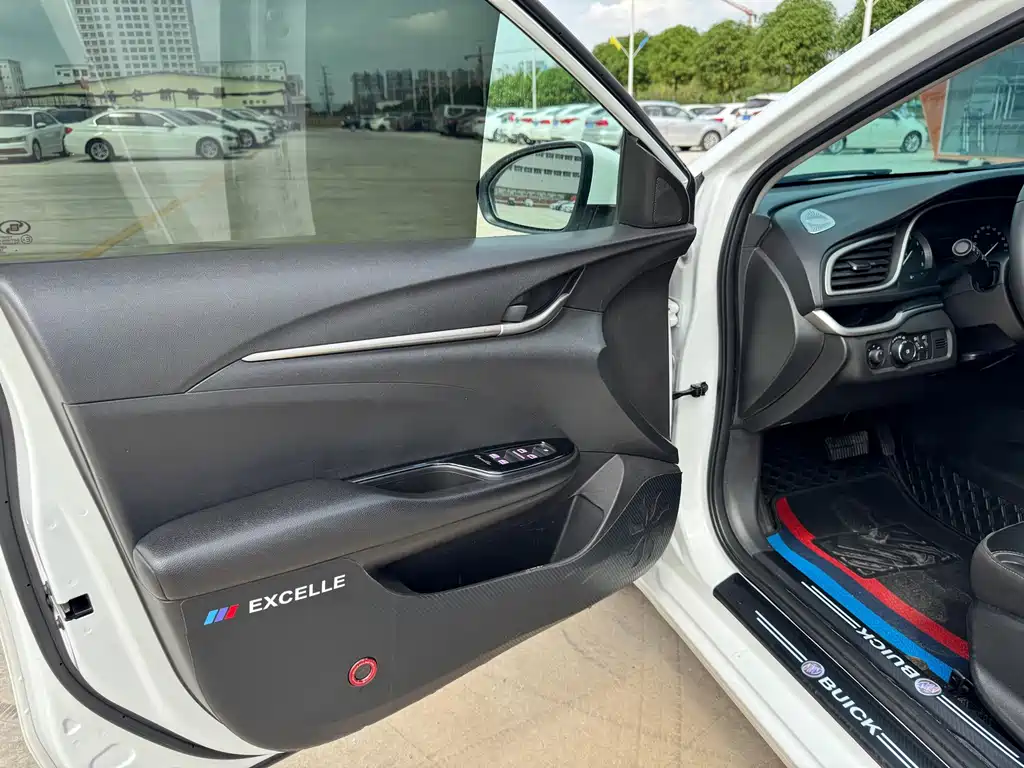 Buick Excelle — миниатюра 11