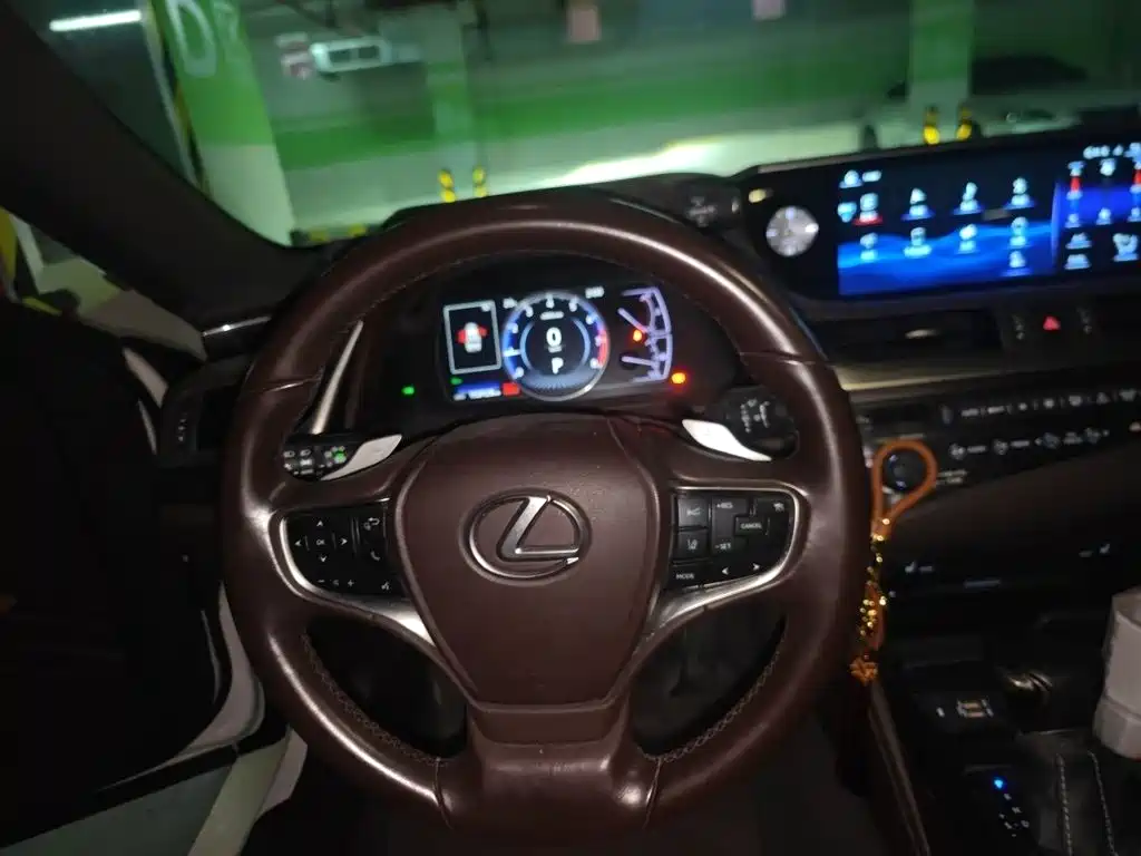 Lexus ES — миниатюра 3