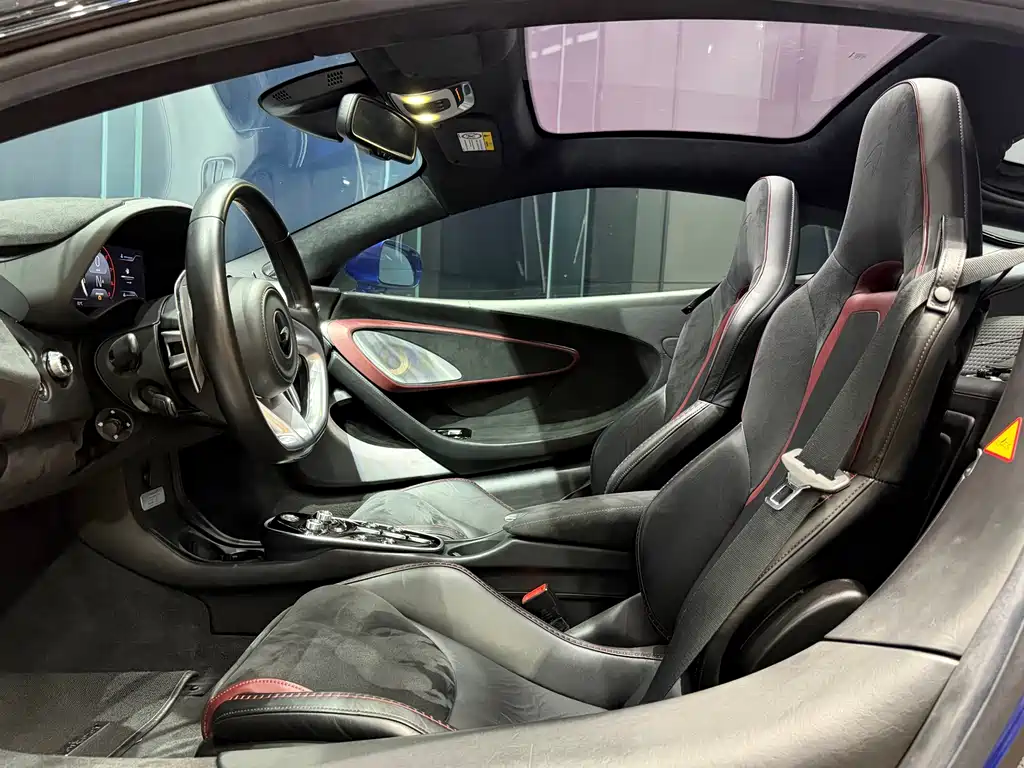 McLaren GT — миниатюра 5