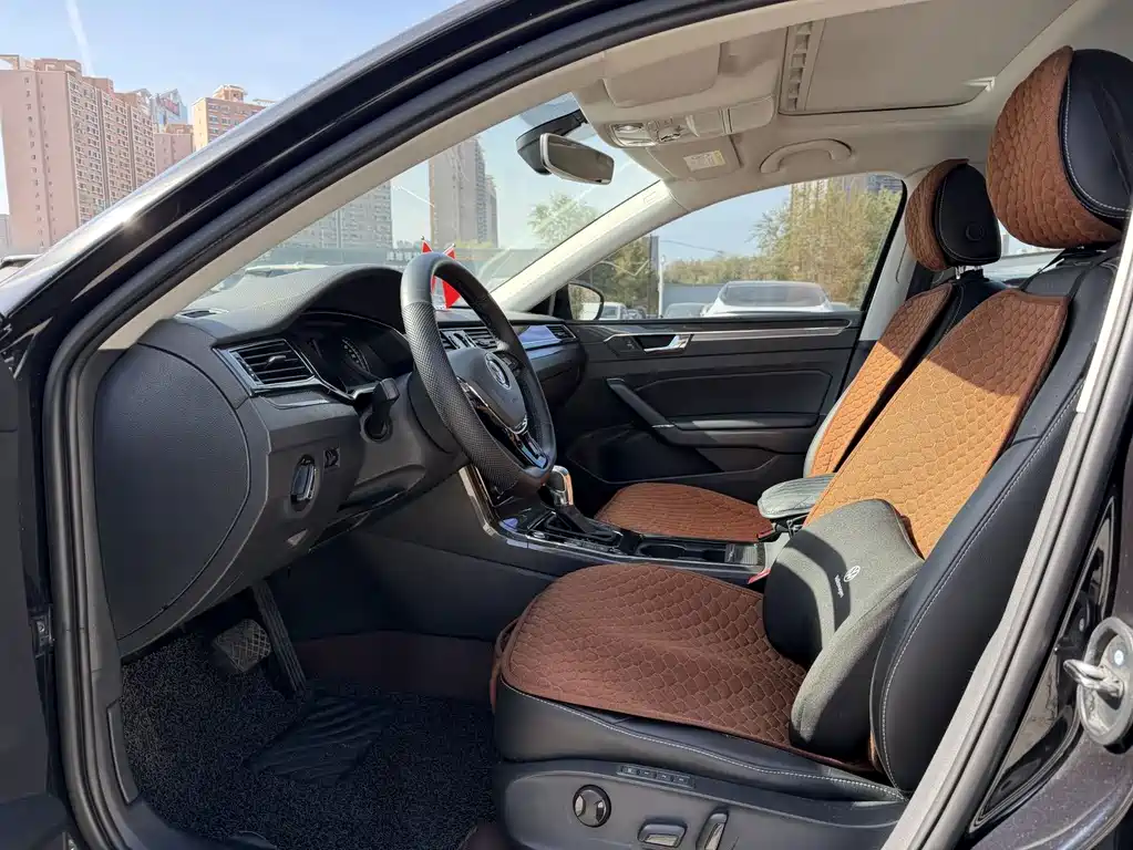 Volkswagen Passat — миниатюра 4