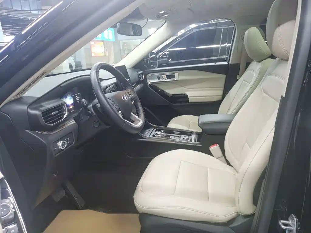 Ford Explorer — миниатюра 18