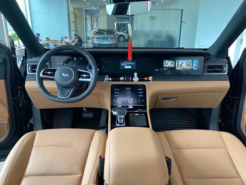 Li Auto ONE 2020 6 мест