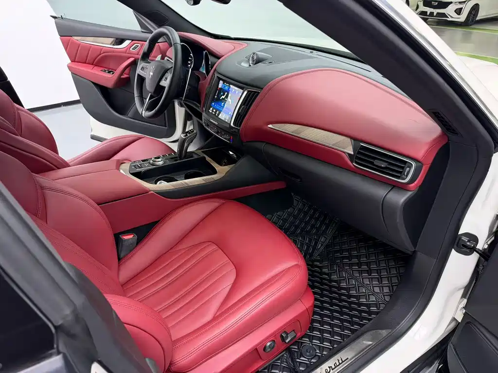 Maserati Levante — миниатюра 6