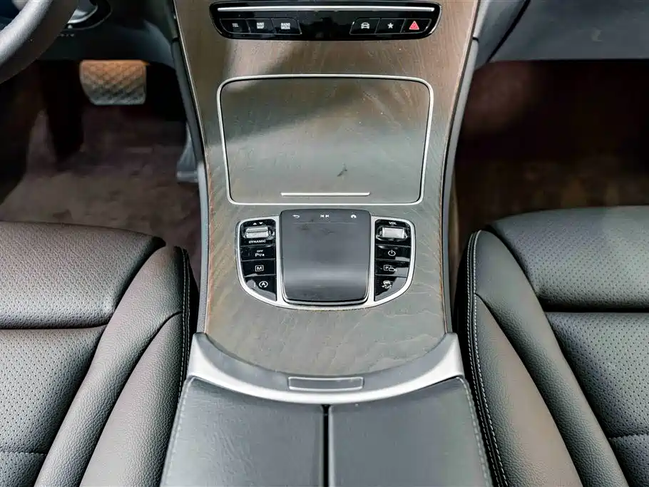 Mercedes-Benz GLC — миниатюра 12