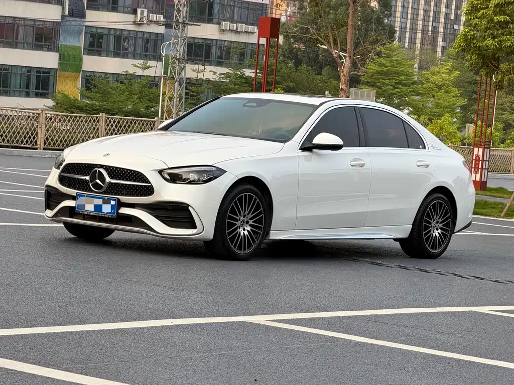 Mercedes-Benz C-Class 2022