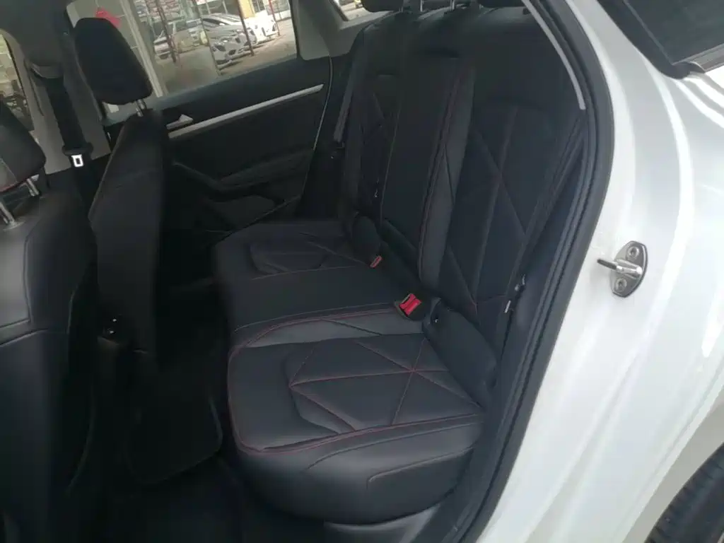 Volkswagen Lavida — миниатюра 17