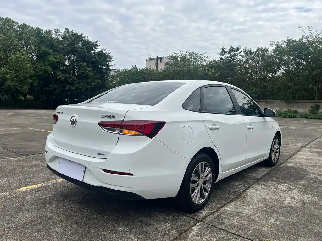 Buick Excelle — миниатюра 6