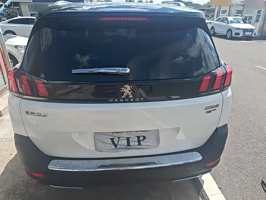 Peugeot 5008 — миниатюра 6
