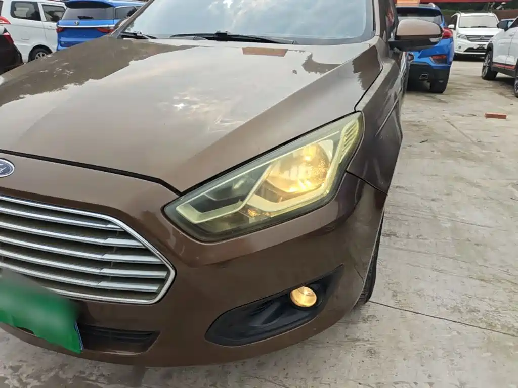Ford Escort — миниатюра 24