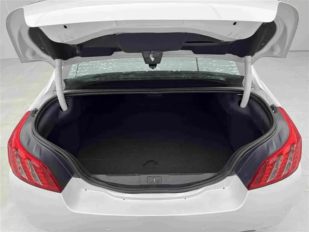 Peugeot 508 — миниатюра 6