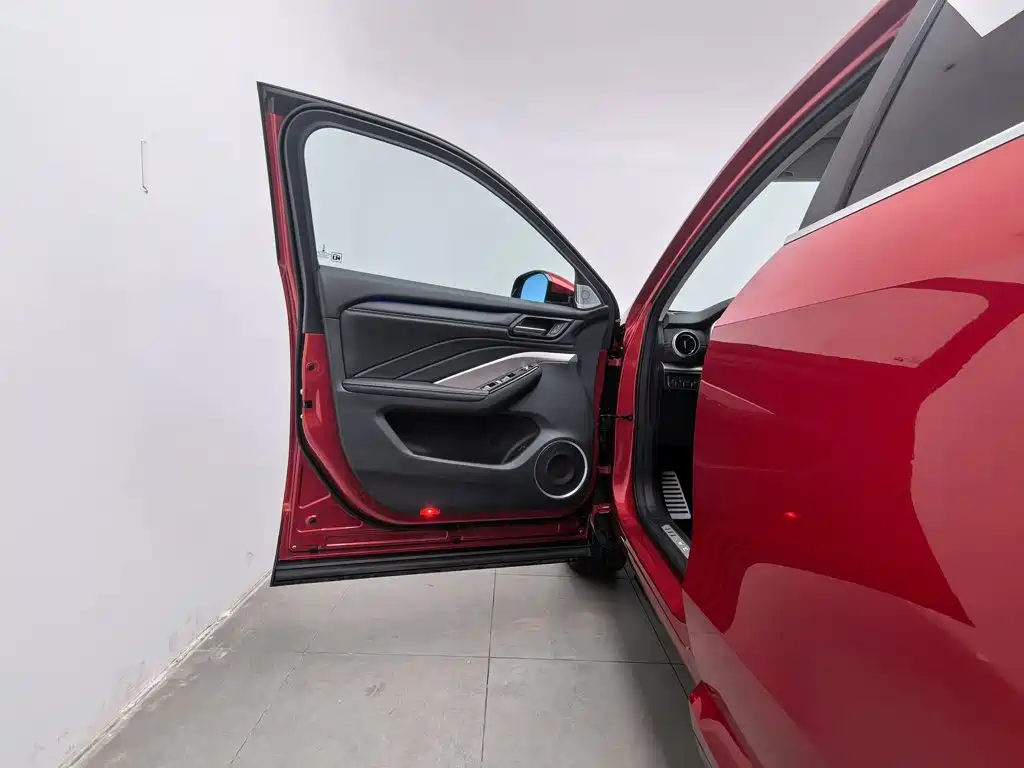 Wey Wey VV6 — миниатюра 8