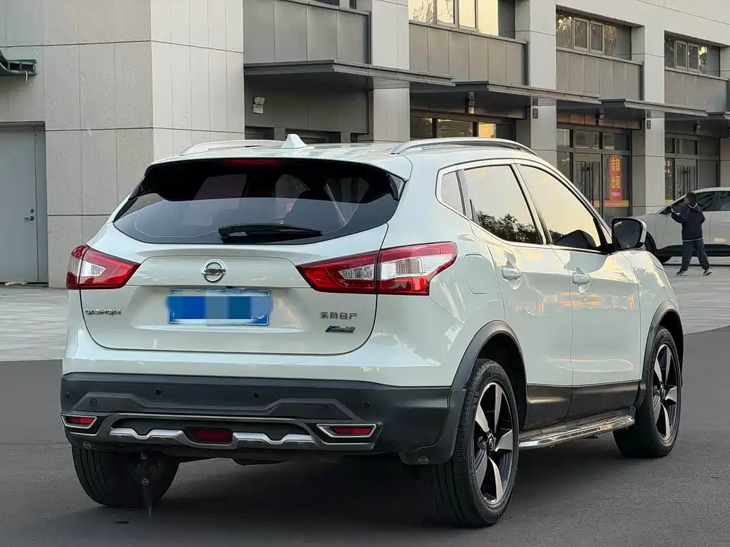 Nissan Qashqai — миниатюра 6