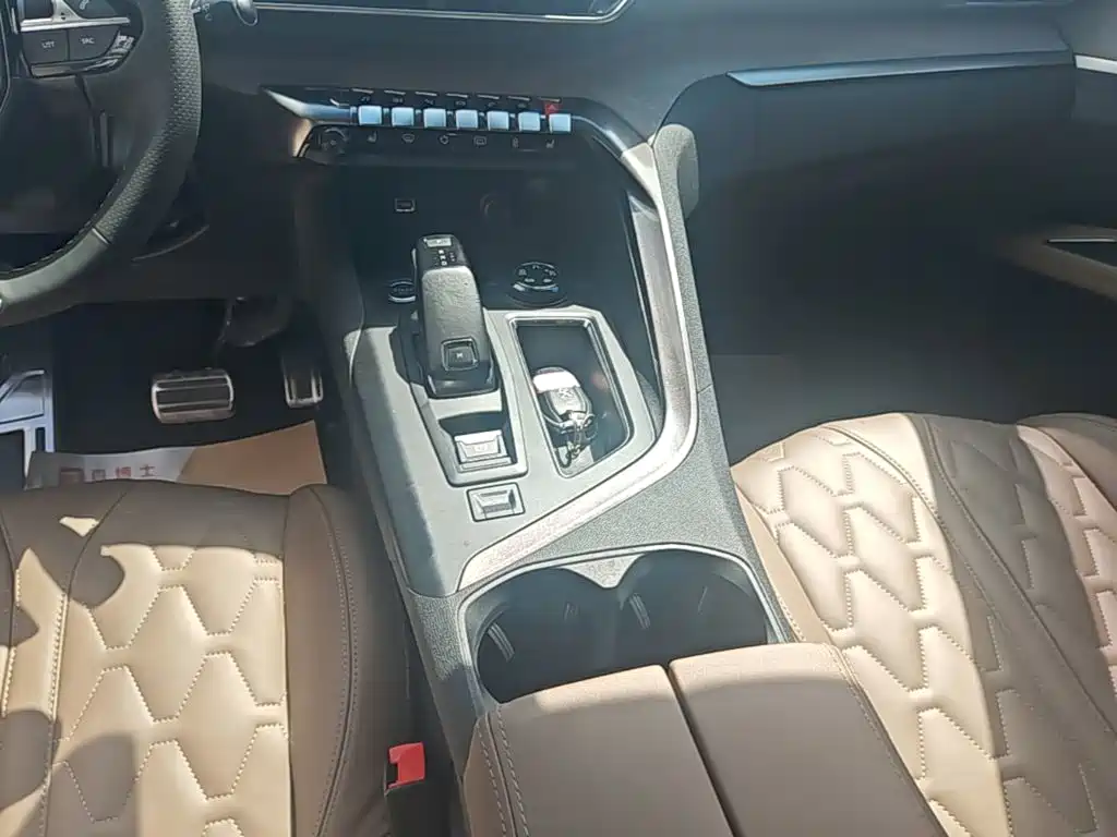 Peugeot 5008 — миниатюра 14