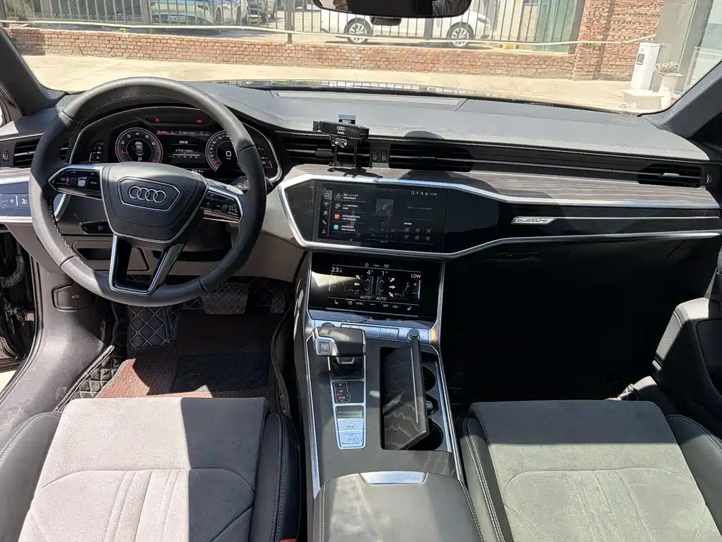 Audi A6L 2024 45 TFSI quattro
