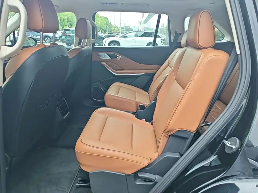 Hongqi Hongqi HS7 PHEV — миниатюра 17