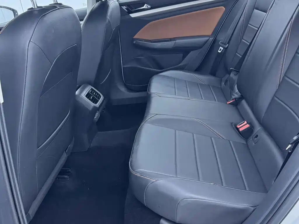 Volkswagen Bora — миниатюра 8