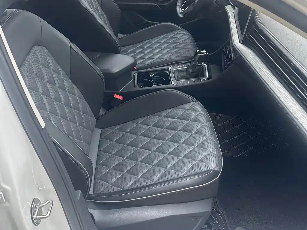 Volkswagen Sagitar — миниатюра 5