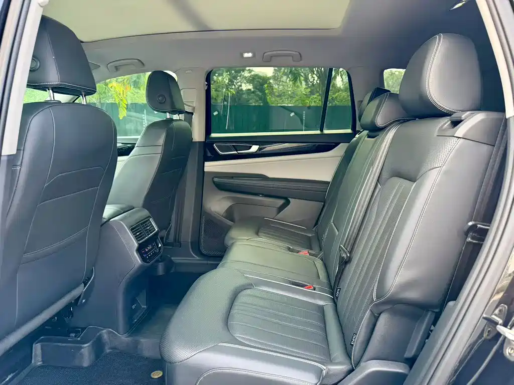Volkswagen Teramont — миниатюра 6