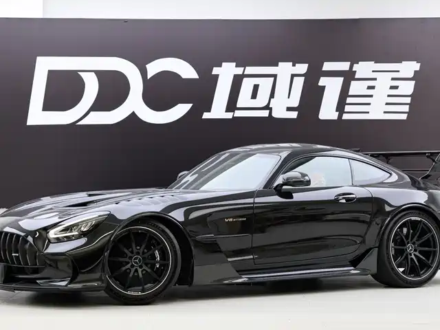 MERCEDES-BENZ AMG GT