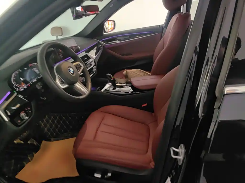 BMW 5 Series — миниатюра 15