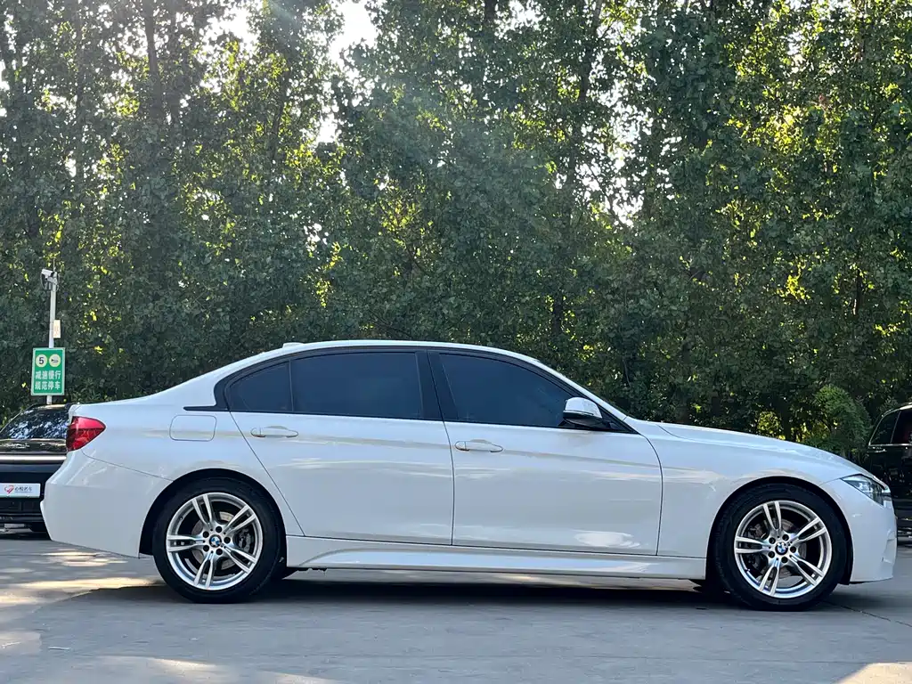 BMW 3 Series — миниатюра 4