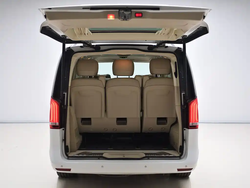 Mercedes-Benz V-Class — миниатюра 10