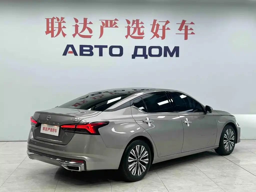 Nissan Teana — миниатюра 6