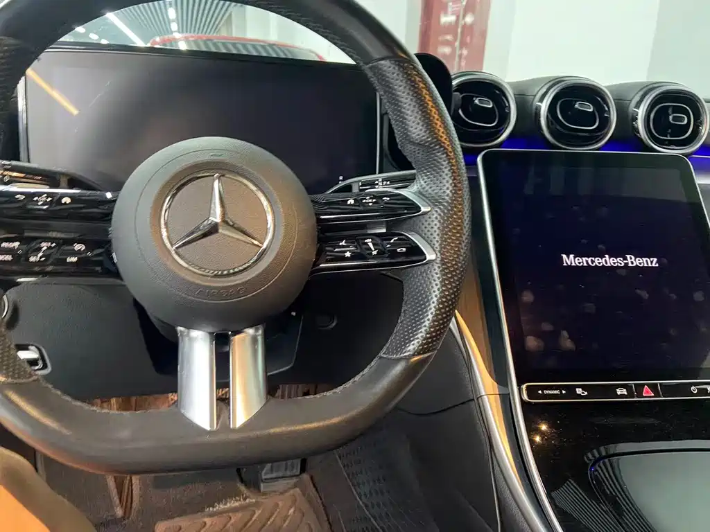 Mercedes-Benz C-Class — миниатюра 8