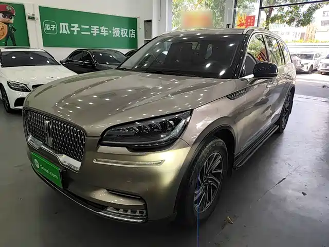 Lincoln Aviator