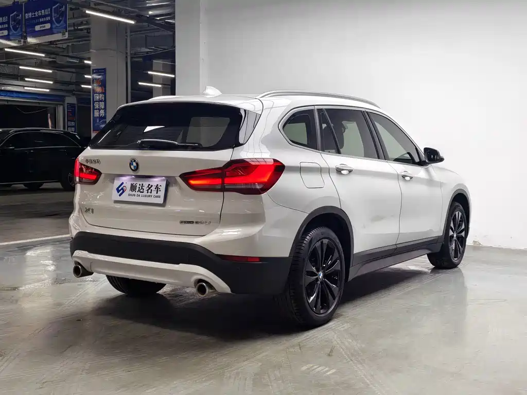 BMW X1 — миниатюра 11