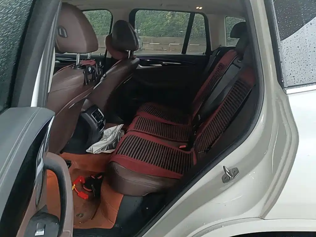 BMW iX3 — миниатюра 17