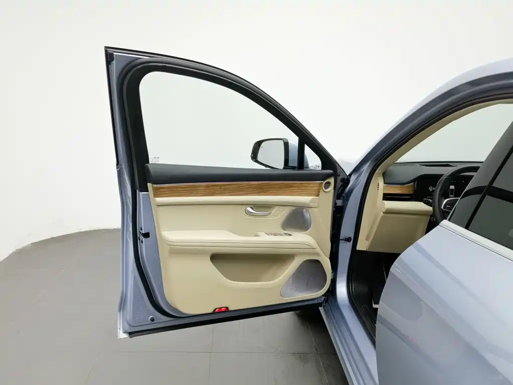 AITO AITO M5 — миниатюра 8