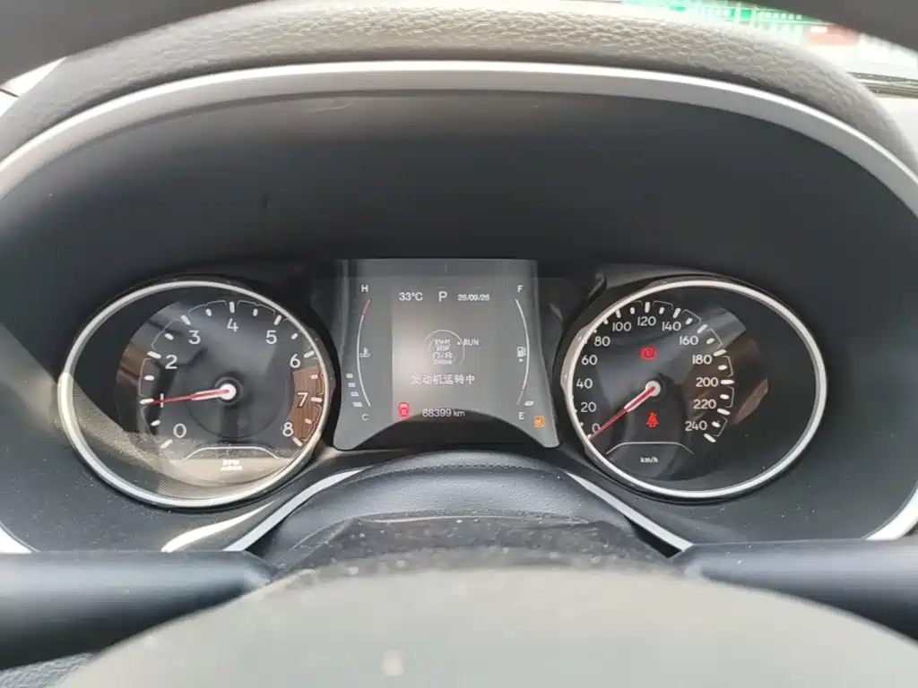 Jeep Compass — миниатюра 12