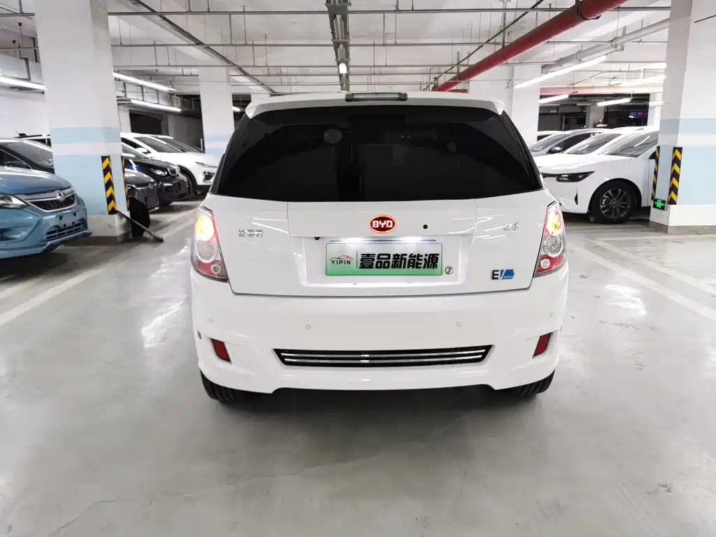 BYD e6 — миниатюра 11