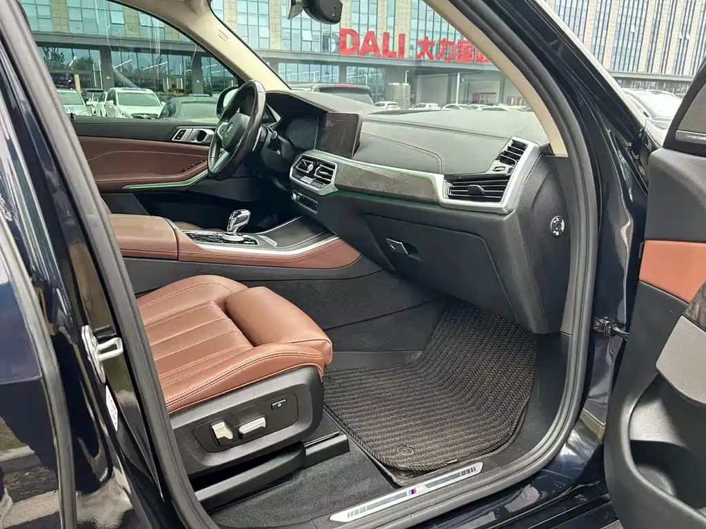 BMW X5 (Import) — миниатюра 7