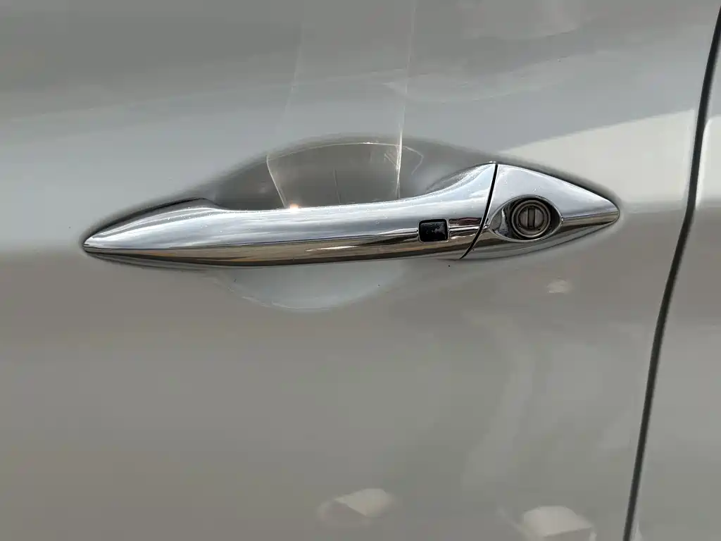 Hyundai Elantra Langdong — миниатюра 7