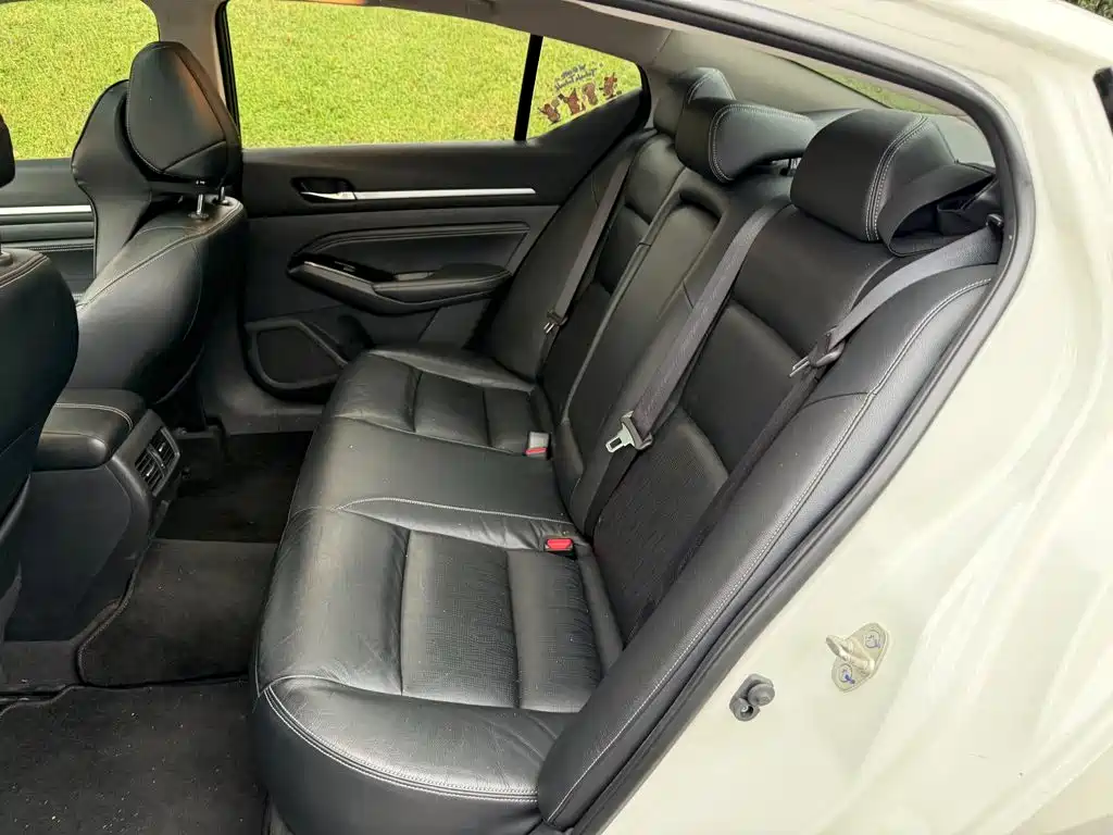 Nissan Teana — миниатюра 12