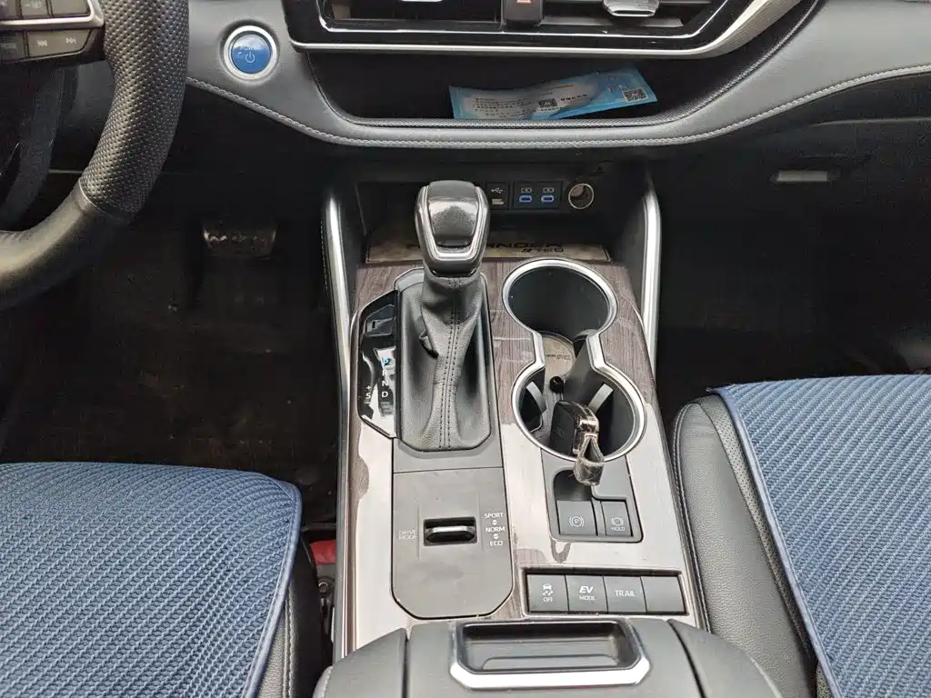 Toyota Highlander — миниатюра 17