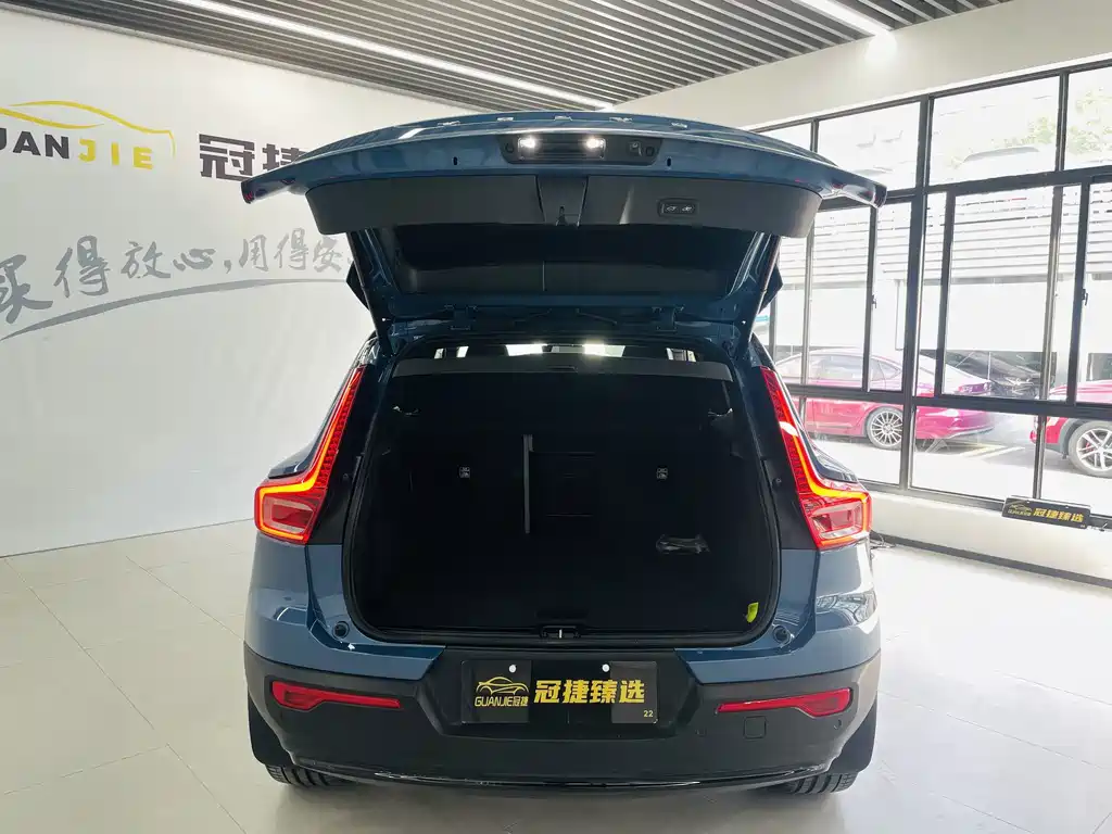 Volvo XC40 NEV — миниатюра 15