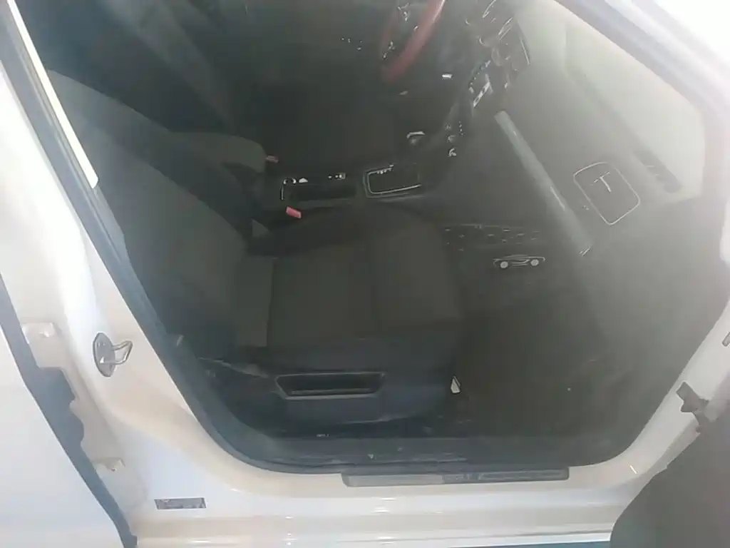 Volkswagen Golf — миниатюра 25