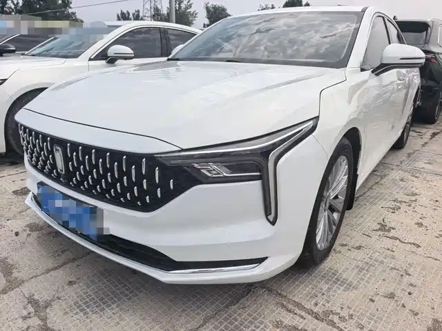 2023 Bestune B70