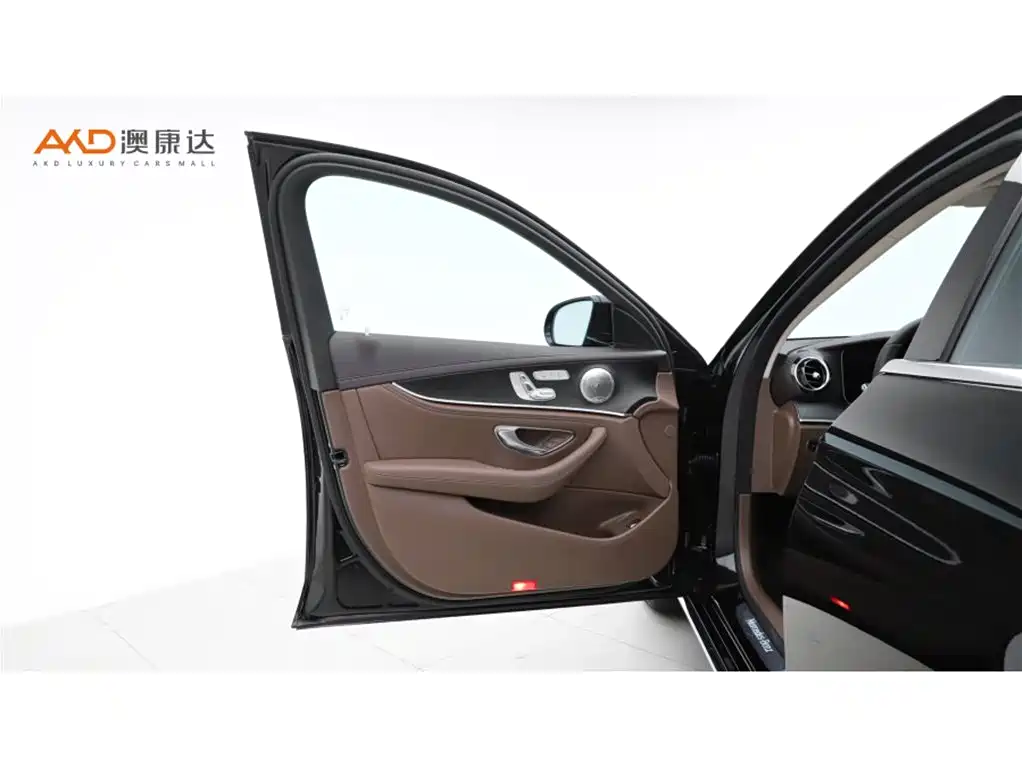 Mercedes-Benz E-Class E 2023 E 300 L Fashion