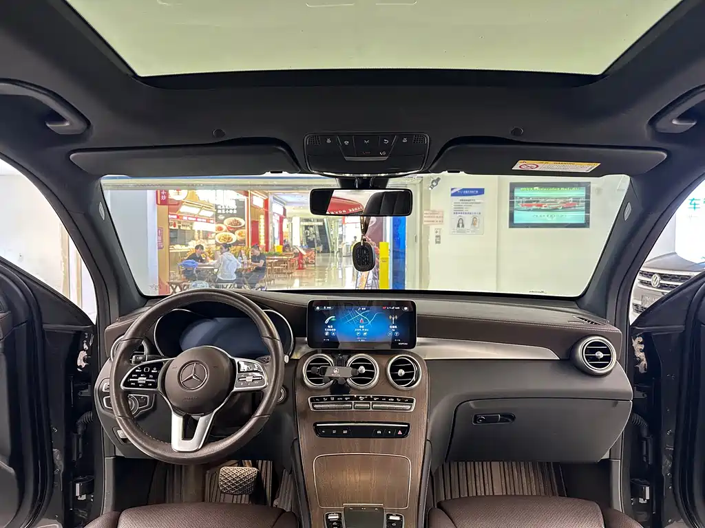 Mercedes-Benz GLC — миниатюра 21
