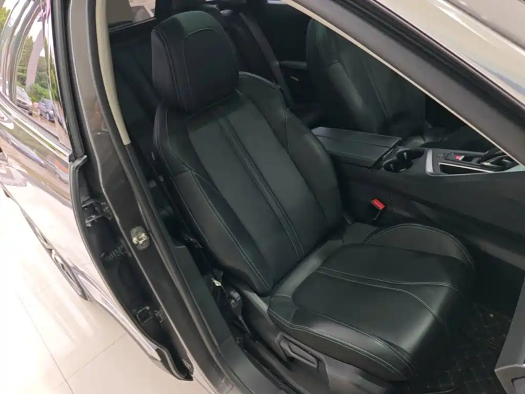Peugeot 4008 — миниатюра 25