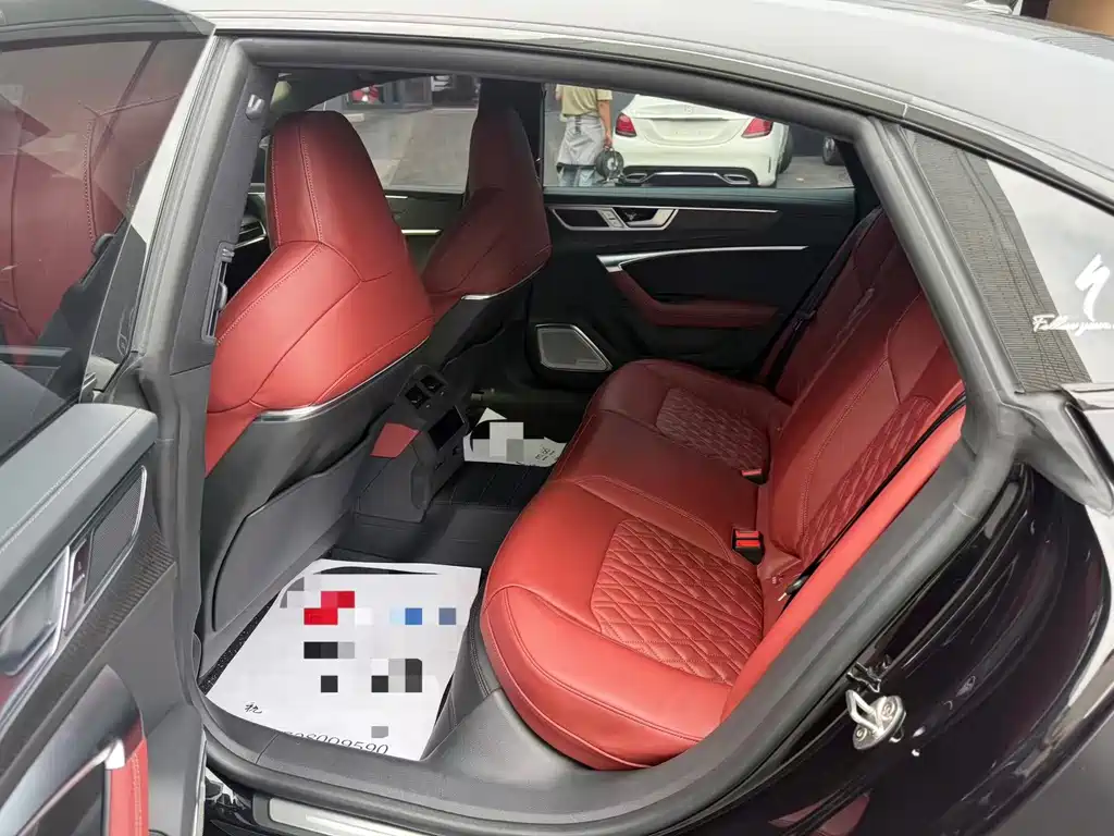 Audi A7L — миниатюра 5